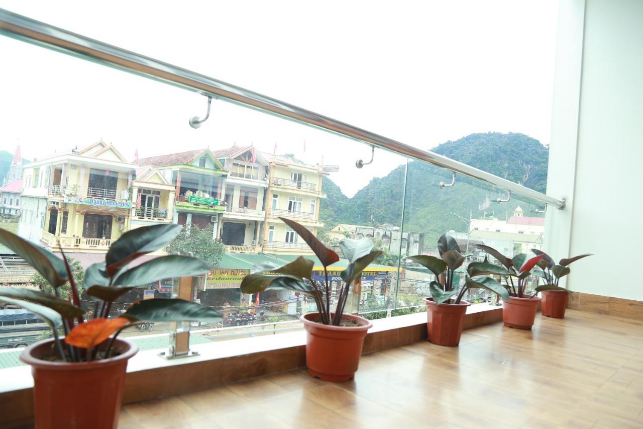 Gold Plus Hotel ฟ็องญา ภายนอก รูปภาพ