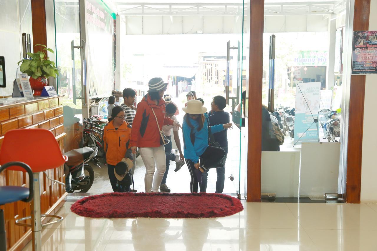 Gold Plus Hotel ฟ็องญา ภายนอก รูปภาพ
